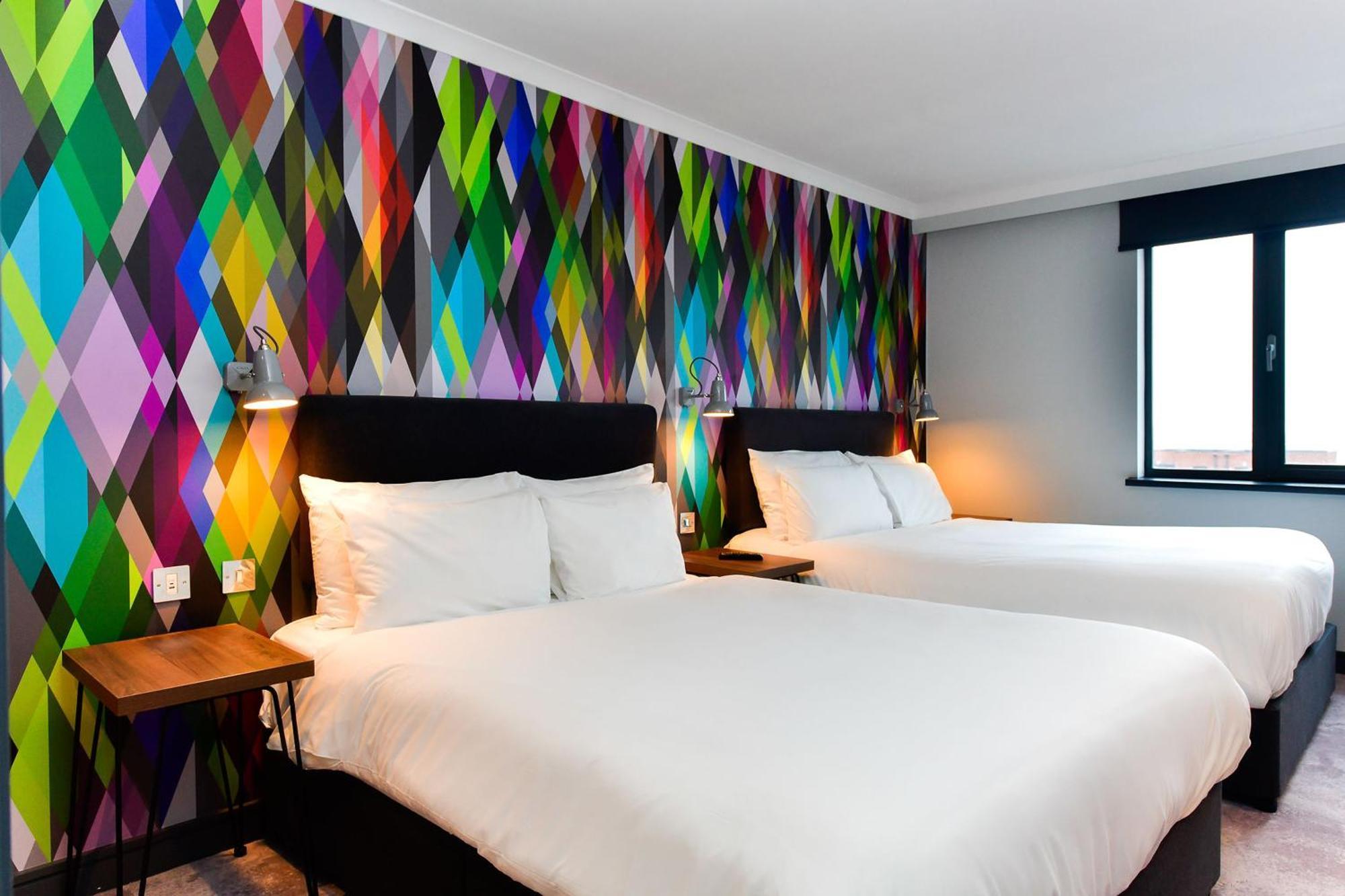 Village Hotel Swansea Eksteriør billede