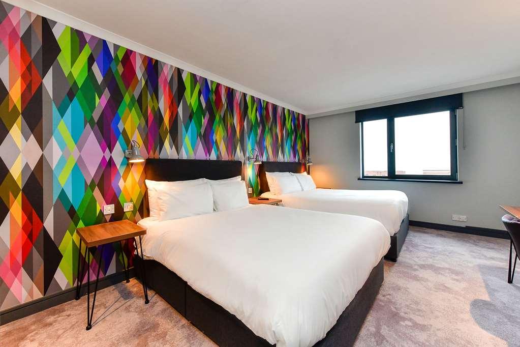 Village Hotel Swansea Værelse billede