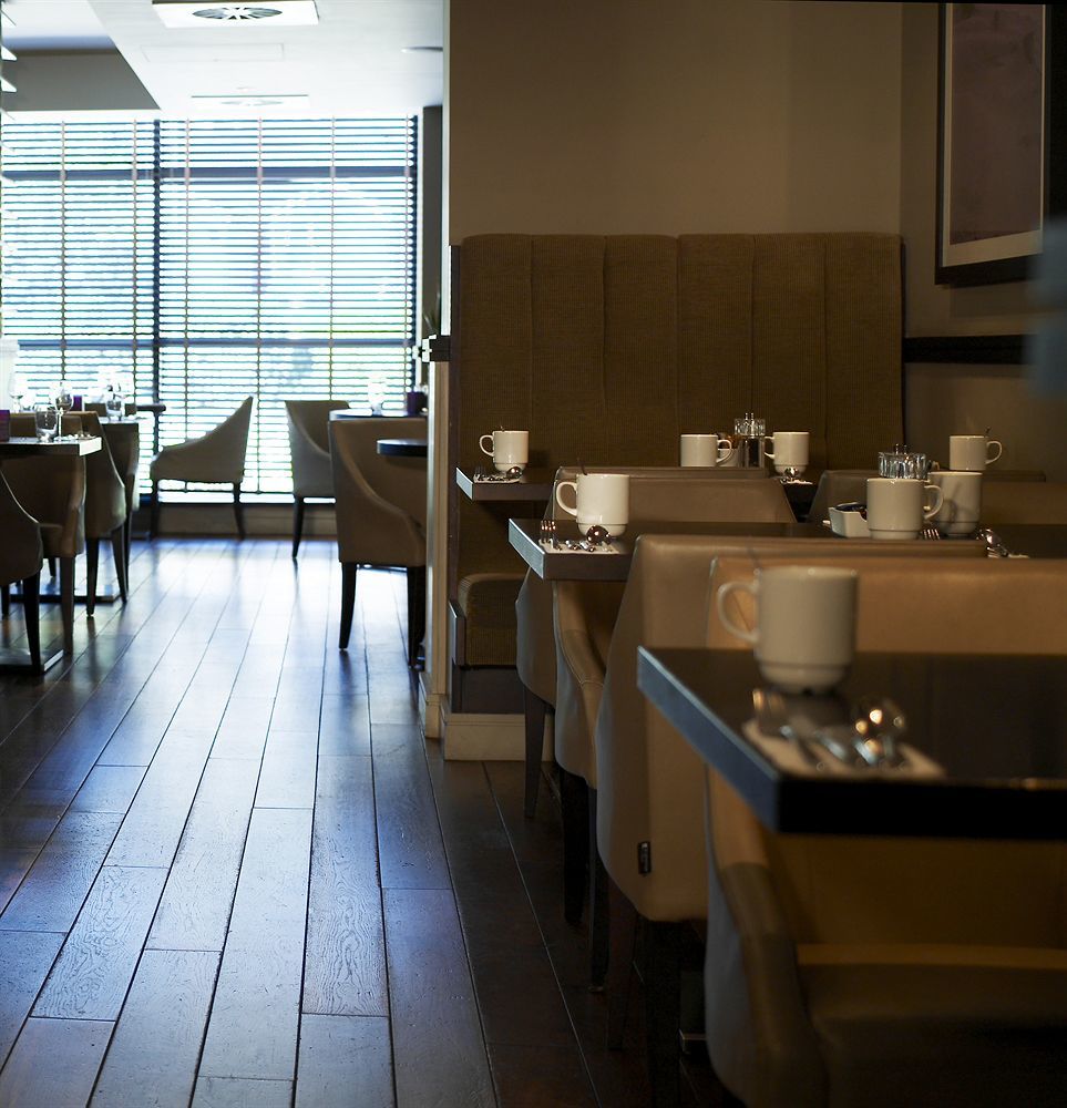 Village Hotel Swansea Eksteriør billede
